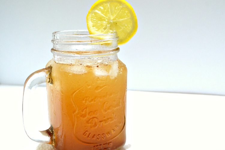 ACV and Lemon Detox Drink for Quick Weight Loss